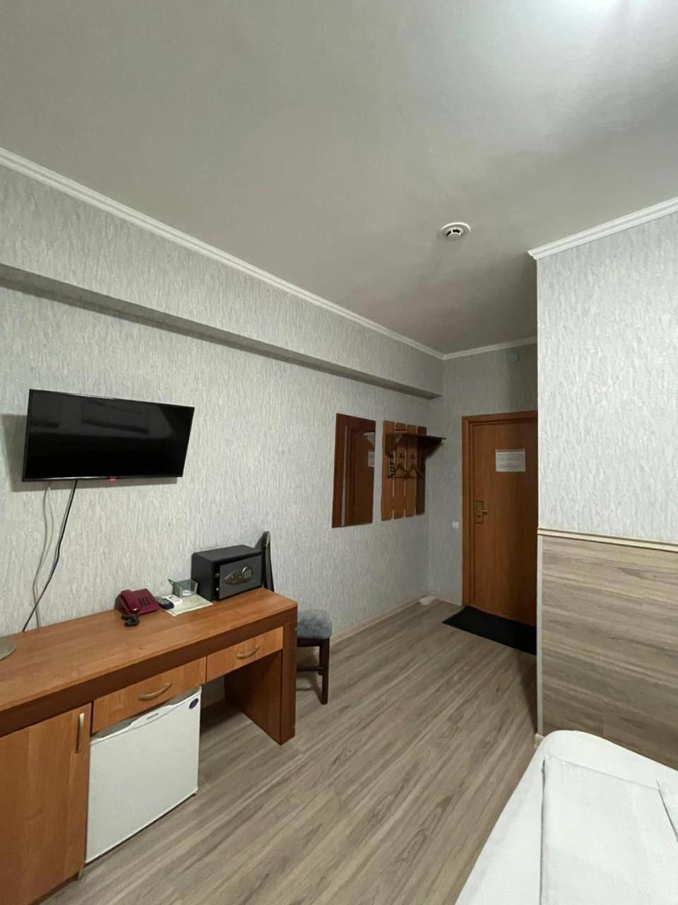 Shanyrak Hotel Temirtau Extérieur photo